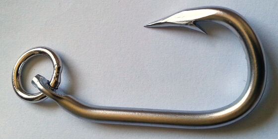 China High Tensile Strength Fishing Hook Corrosion Resistant Coating Very Sharp Tip Ideal for Saltwater and Freshwater Angling supplier